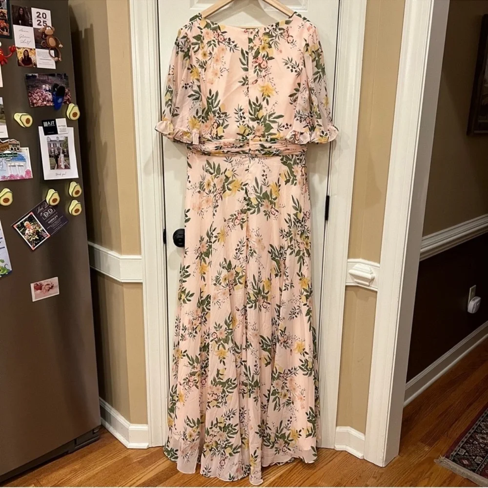 MAC DUGGAL Floral Print Chiffon A-Line Gown in Peach Multi Size US 14 NWOT
